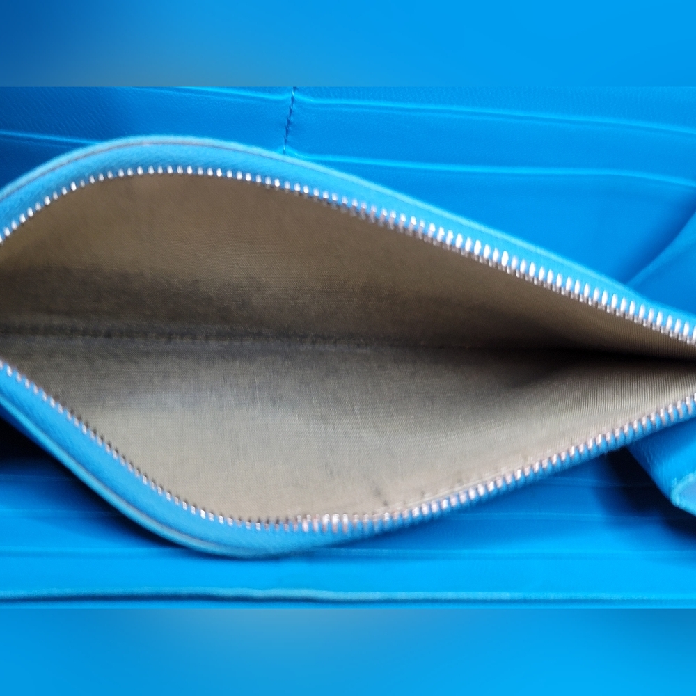 Celine Blue Leather Zippy Wallet - Picture 5 of 11